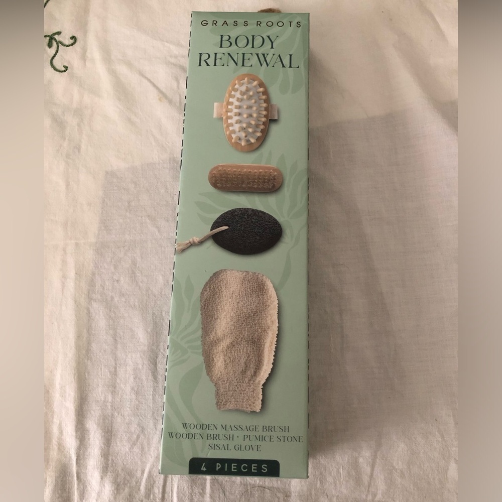 Grass Roots Body Renewal 4-piece set